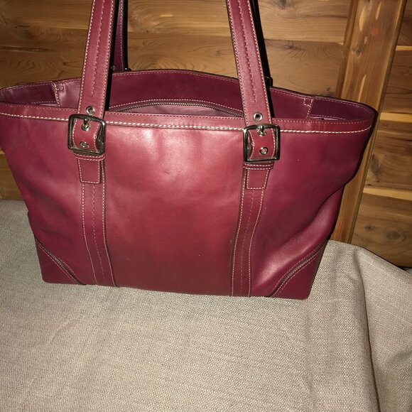 Red Coach Hampton Business Tote Bag Carryall Purse - Picture 2 of 16